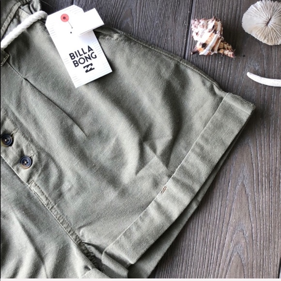 🌴🌼BILLABONG- EXPORE MORE SHORTS🌼🌴 - Picture 4 of 8